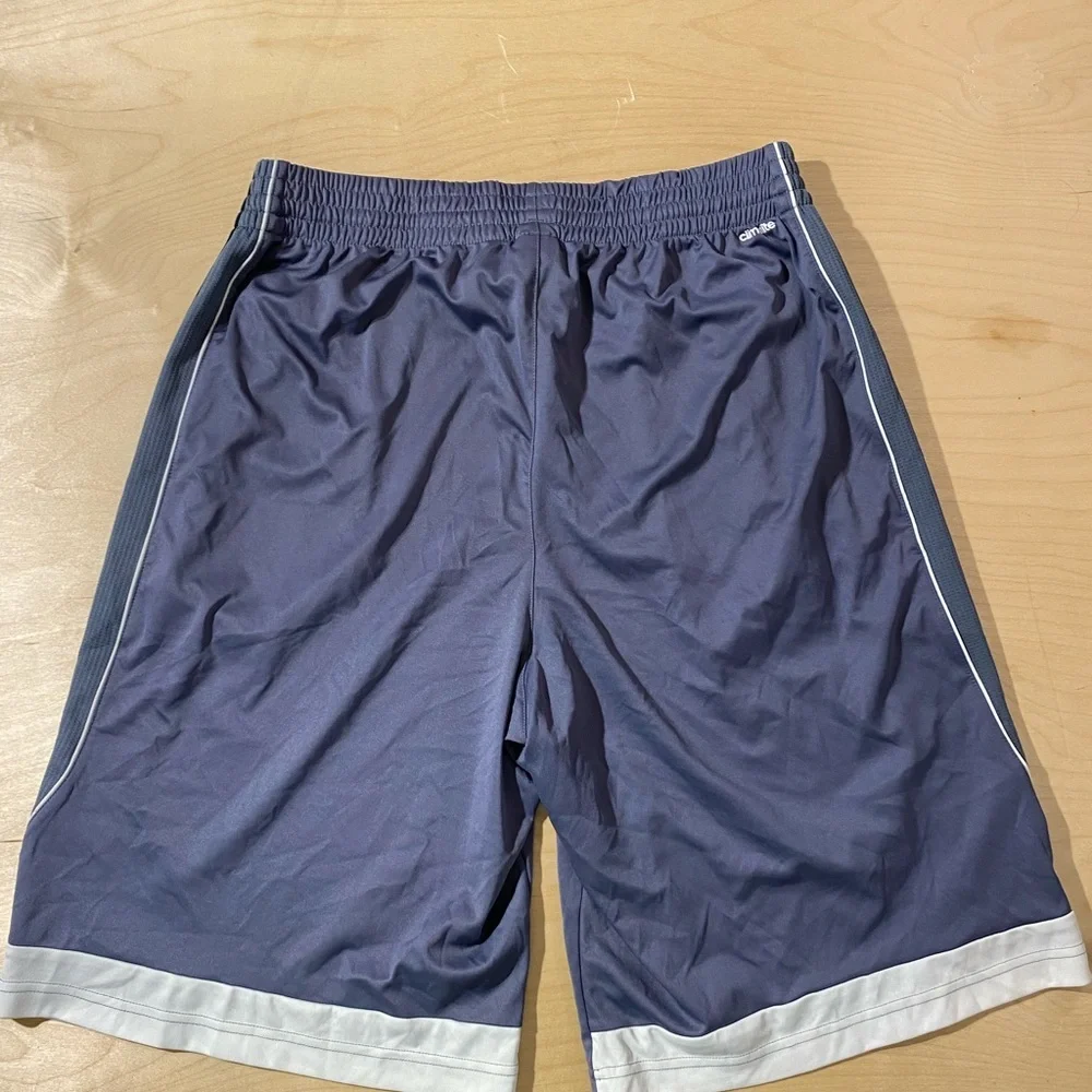 Adidas Men's Gray and Black Athletic Shorts Large (B)